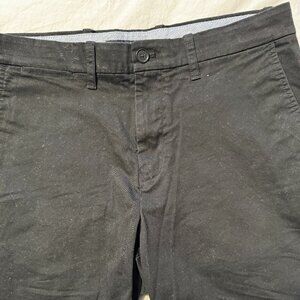 Black Khaki Young Mens Tailored Shorts by Tommy Hilfiger, Sz 32, NWOT